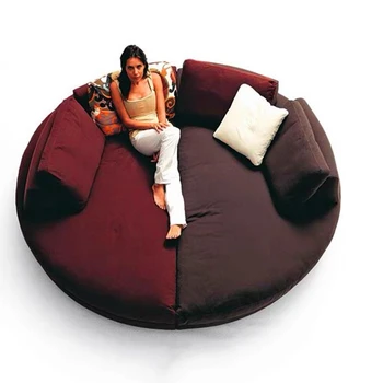 Полукруглый диван в скандинавском минималистичном современном легком роскошном стиле в вестибюле отеля изогнутый диван